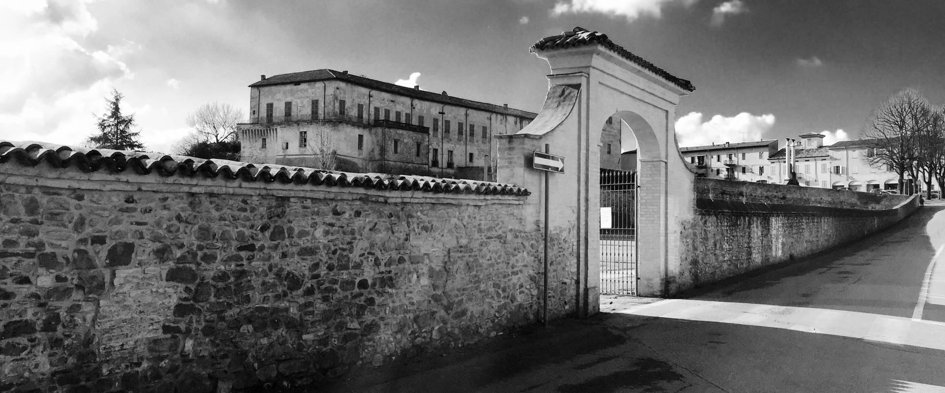 Rocca Sanvitale in B&amp;W foto di Pier Luigi Dodi